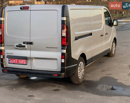 Серый Рено Трафик, объемом двигателя 2 л и пробегом 132 тыс. км за 18700 $, фото 14 на Automoto.ua