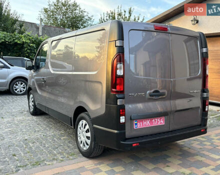 Серый Рено Трафик, объемом двигателя 2 л и пробегом 245 тыс. км за 16999 $, фото 3 на Automoto.ua