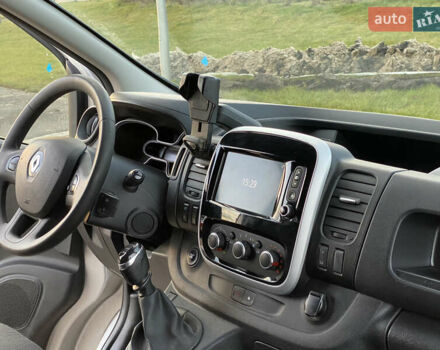 Серый Рено Трафик, объемом двигателя 2 л и пробегом 132 тыс. км за 18700 $, фото 18 на Automoto.ua