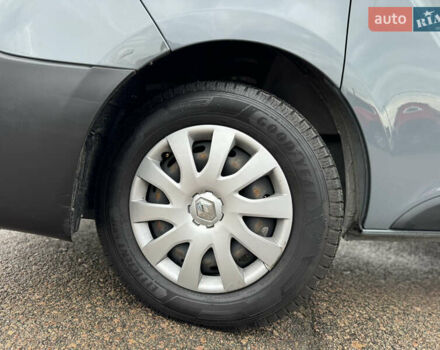 Серый Рено Трафик, объемом двигателя 2 л и пробегом 218 тыс. км за 22500 $, фото 17 на Automoto.ua