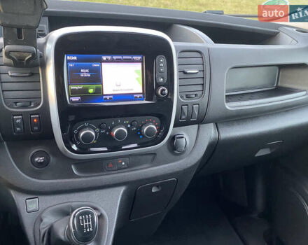 Серый Рено Трафик, объемом двигателя 2 л и пробегом 132 тыс. км за 18700 $, фото 26 на Automoto.ua