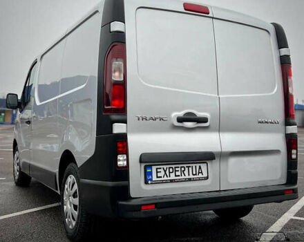 Серый Рено Трафик, объемом двигателя 2 л и пробегом 167 тыс. км за 18900 $, фото 4 на Automoto.ua