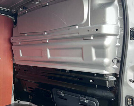 Серый Рено Трафик, объемом двигателя 2 л и пробегом 167 тыс. км за 18900 $, фото 38 на Automoto.ua