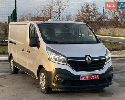 Серый Рено Трафик, объемом двигателя 2 л и пробегом 132 тыс. км за 18700 $, фото 71 на Automoto.ua