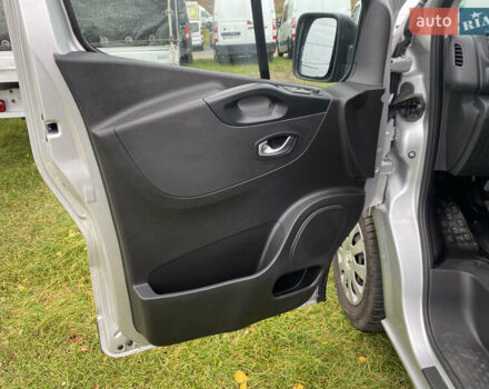 Серый Рено Трафик, объемом двигателя 2 л и пробегом 200 тыс. км за 17900 $, фото 15 на Automoto.ua