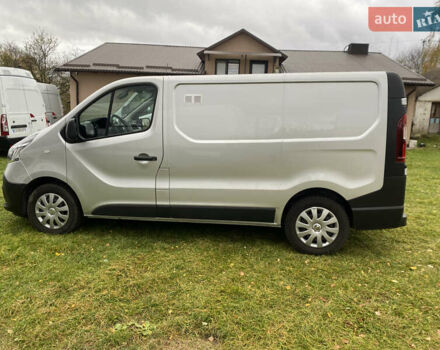 Серый Рено Трафик, объемом двигателя 2 л и пробегом 200 тыс. км за 17900 $, фото 2 на Automoto.ua