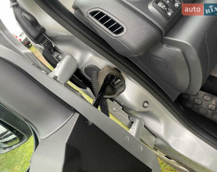 Серый Рено Трафик, объемом двигателя 2 л и пробегом 200 тыс. км за 17900 $, фото 16 на Automoto.ua