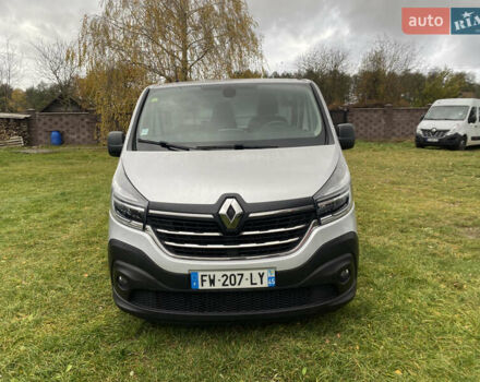 Серый Рено Трафик, объемом двигателя 2 л и пробегом 200 тыс. км за 17900 $, фото 6 на Automoto.ua