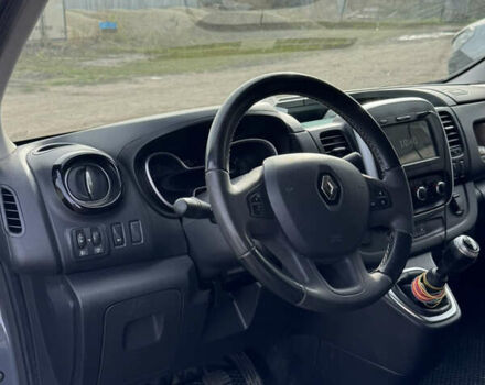 Серый Рено Трафик, объемом двигателя 2 л и пробегом 247 тыс. км за 16000 $, фото 12 на Automoto.ua