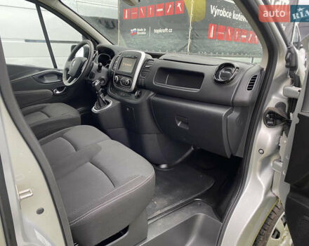 Серый Рено Трафик, объемом двигателя 2 л и пробегом 200 тыс. км за 17900 $, фото 9 на Automoto.ua