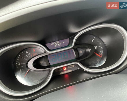 Серый Рено Трафик, объемом двигателя 2 л и пробегом 200 тыс. км за 17900 $, фото 21 на Automoto.ua