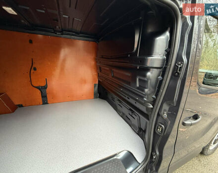 Серый Рено Трафик, объемом двигателя 2 л и пробегом 98 тыс. км за 25800 $, фото 43 на Automoto.ua