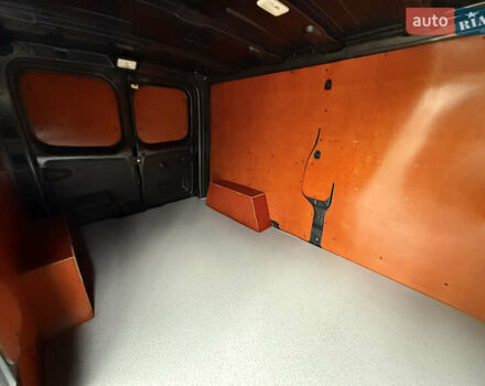 Серый Рено Трафик, объемом двигателя 2 л и пробегом 98 тыс. км за 25800 $, фото 44 на Automoto.ua