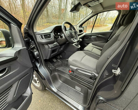 Серый Рено Трафик, объемом двигателя 2 л и пробегом 98 тыс. км за 25800 $, фото 28 на Automoto.ua