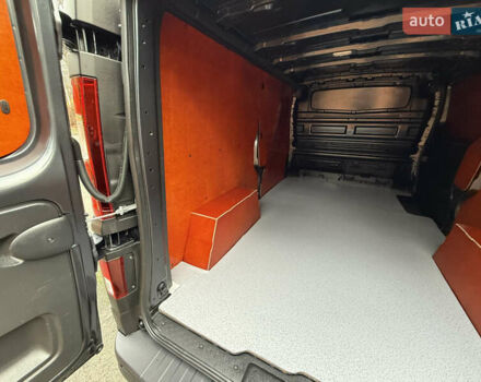 Серый Рено Трафик, объемом двигателя 2 л и пробегом 98 тыс. км за 25800 $, фото 49 на Automoto.ua