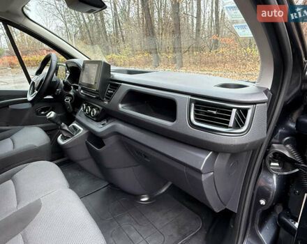 Серый Рено Трафик, объемом двигателя 2 л и пробегом 98 тыс. км за 25800 $, фото 39 на Automoto.ua