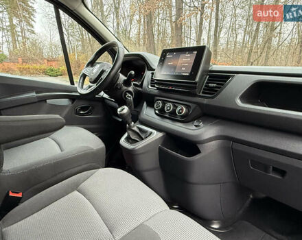 Серый Рено Трафик, объемом двигателя 2 л и пробегом 98 тыс. км за 25800 $, фото 40 на Automoto.ua