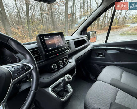 Серый Рено Трафик, объемом двигателя 2 л и пробегом 98 тыс. км за 25800 $, фото 33 на Automoto.ua