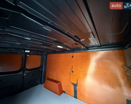 Серый Рено Трафик, объемом двигателя 2 л и пробегом 98 тыс. км за 25800 $, фото 45 на Automoto.ua