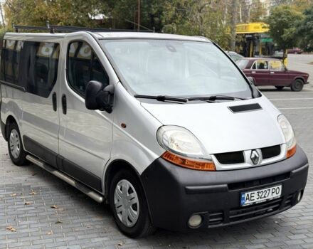 Сірий Рено Трафік, об'ємом двигуна 1.9 л та пробігом 390 тис. км за 7500 $, фото 2 на Automoto.ua