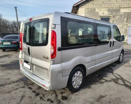 Серый Рено Трафик, объемом двигателя 2 л и пробегом 1 тыс. км за 8300 $, фото 2 на Automoto.ua