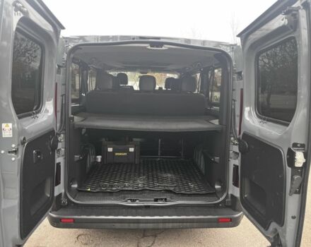 Серый Рено Трафик, объемом двигателя 2 л и пробегом 230 тыс. км за 26770 $, фото 18 на Automoto.ua