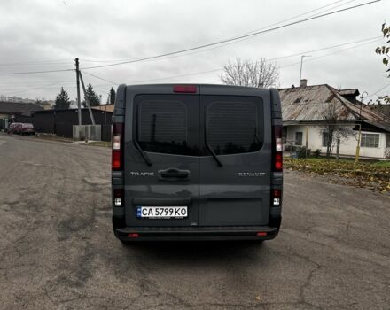 Серый Рено Трафик, объемом двигателя 2 л и пробегом 230 тыс. км за 26770 $, фото 6 на Automoto.ua