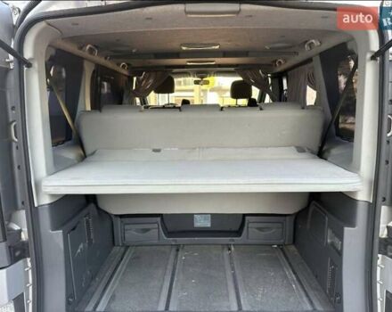 Серый Рено Трафик, объемом двигателя 2.5 л и пробегом 280 тыс. км за 4500 $, фото 12 на Automoto.ua