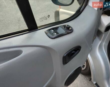 Сірий Рено Трафік, об'ємом двигуна 1.9 л та пробігом 280 тис. км за 6800 $, фото 12 на Automoto.ua