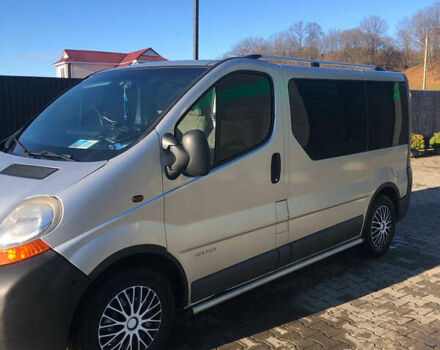 Серый Рено Трафик, объемом двигателя 1.87 л и пробегом 300 тыс. км за 7099 $, фото 4 на Automoto.ua