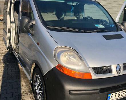 Серый Рено Трафик, объемом двигателя 1.87 л и пробегом 300 тыс. км за 7099 $, фото 7 на Automoto.ua