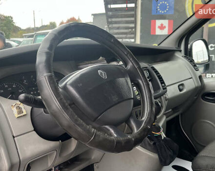 Рено Трафик 2004 в Стрые на Automoto.ua Серый Рено Трафик, объемом двигателя 1.87 л и пробегом 293 тыс. км за 7800 $, фото 17 на Automoto.ua