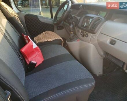 Сірий Рено Трафік, об'ємом двигуна 2.46 л та пробігом 400 тис. км за 7500 $, фото 4 на Automoto.ua