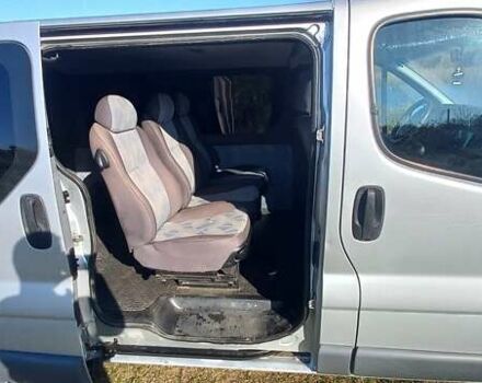 Серый Рено Трафик, объемом двигателя 2.5 л и пробегом 326 тыс. км за 8400 $, фото 5 на Automoto.ua