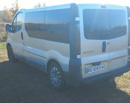 Серый Рено Трафик, объемом двигателя 2.5 л и пробегом 326 тыс. км за 8400 $, фото 4 на Automoto.ua