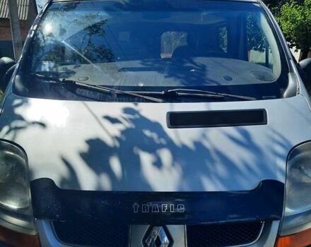 Серый Рено Трафик, объемом двигателя 1.9 л и пробегом 247 тыс. км за 8300 $, фото 2 на Automoto.ua