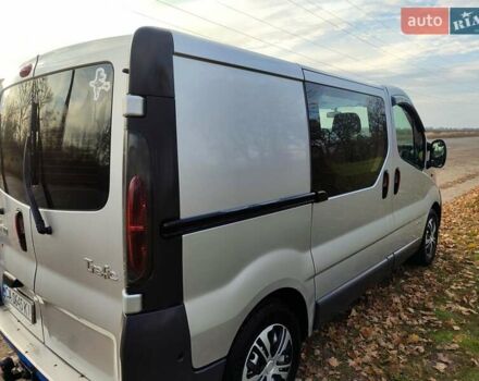 Серый Рено Трафик, объемом двигателя 1.87 л и пробегом 348 тыс. км за 7450 $, фото 3 на Automoto.ua