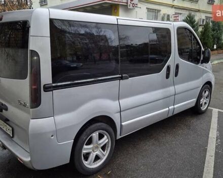 Сірий Рено Трафік, об'ємом двигуна 2.5 л та пробігом 350 тис. км за 8200 $, фото 3 на Automoto.ua