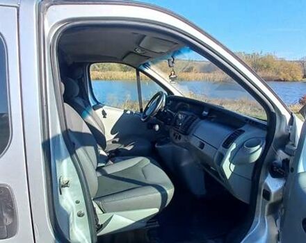 Серый Рено Трафик, объемом двигателя 2.5 л и пробегом 326 тыс. км за 8400 $, фото 6 на Automoto.ua