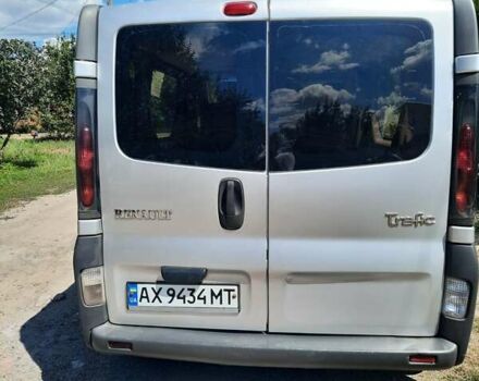 Серый Рено Трафик, объемом двигателя 1.9 л и пробегом 247 тыс. км за 8300 $, фото 3 на Automoto.ua