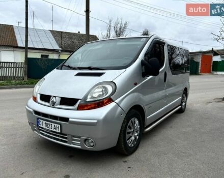 Серый Рено Трафик, объемом двигателя 2.5 л и пробегом 330 тыс. км за 7500 $, фото 1 на Automoto.ua