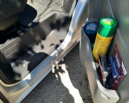 Серый Рено Трафик, объемом двигателя 1.9 л и пробегом 247 тыс. км за 8300 $, фото 6 на Automoto.ua