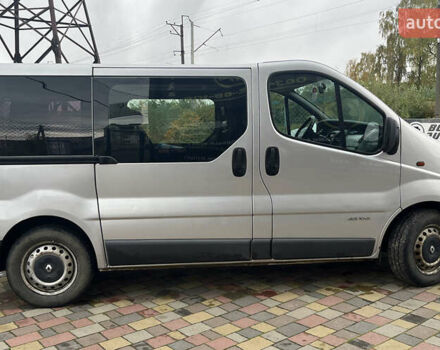 Рено Трафик 2004 в Стрые на Automoto.ua Серый Рено Трафик, объемом двигателя 1.87 л и пробегом 293 тыс. км за 7800 $, фото 7 на Automoto.ua