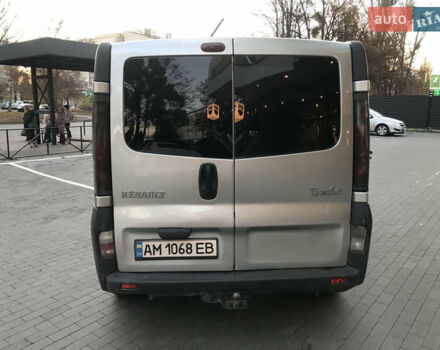 Сірий Рено Трафік, об'ємом двигуна 1.9 л та пробігом 298 тис. км за 7100 $, фото 3 на Automoto.ua