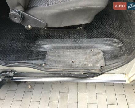 Сірий Рено Трафік, об'ємом двигуна 1.9 л та пробігом 298 тис. км за 7100 $, фото 18 на Automoto.ua