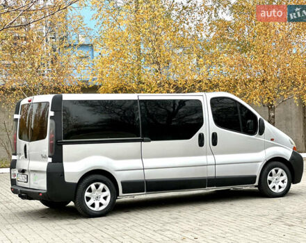 Серый Рено Трафик, объемом двигателя 2.46 л и пробегом 277 тыс. км за 9999 $, фото 6 на Automoto.ua