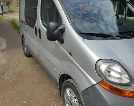Серый Рено Трафик, объемом двигателя 1.87 л и пробегом 292 тыс. км за 7600 $, фото 1 на Automoto.ua