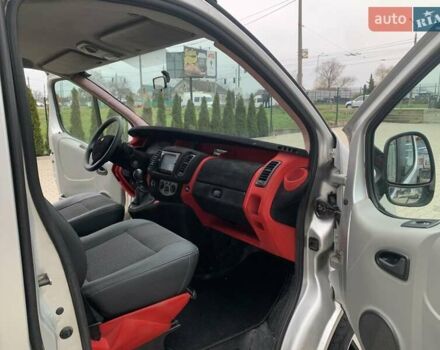 Серый Рено Трафик, объемом двигателя 2.5 л и пробегом 300 тыс. км за 7800 $, фото 5 на Automoto.ua