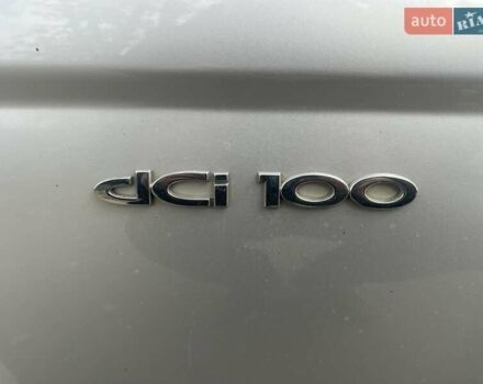 Серый Рено Трафик, объемом двигателя 1.9 л и пробегом 206 тыс. км за 7999 $, фото 5 на Automoto.ua