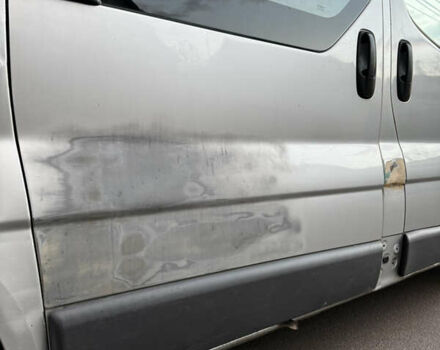 Серый Рено Трафик, объемом двигателя 1.9 л и пробегом 430 тыс. км за 6000 $, фото 4 на Automoto.ua